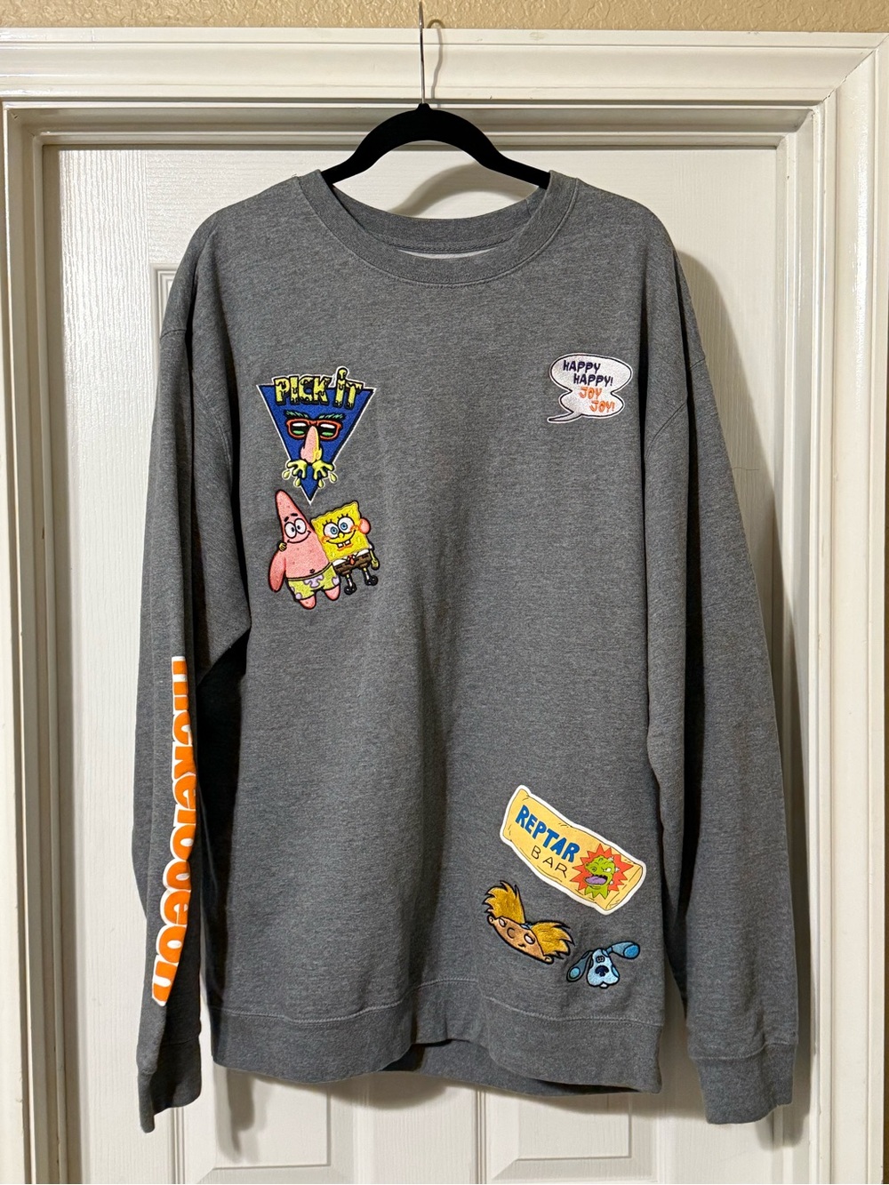 Nickelodeon Gray Sweatshirt with SpongeBob & Rugrats Patches